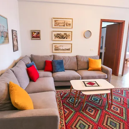 Views - Comfy And Spacious Apartment Tirana