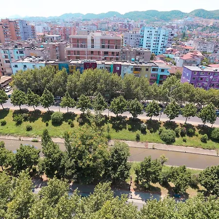 Appartement Views - Comfy And Spacious Tirana