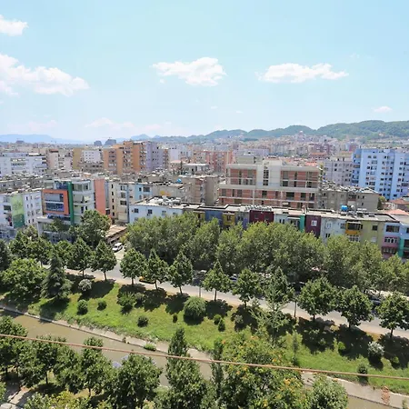 Views - Comfy And Spacious * Tirana